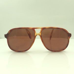 Wilshire Designs Vintage Tortoise Oval Frames